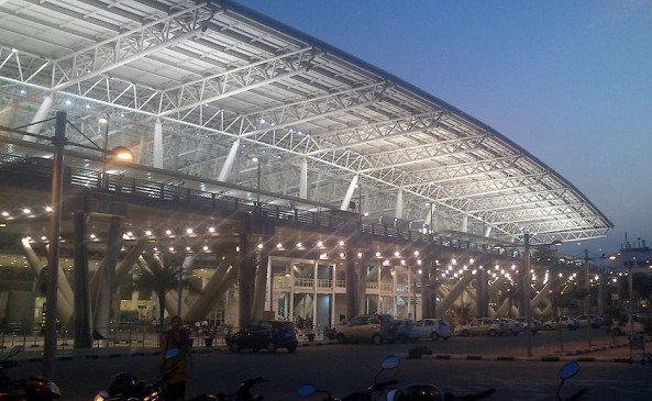  चेन्नई हवाईअड्डे पर 2 महीने बाद घरेलू उड़ानें बहाल 