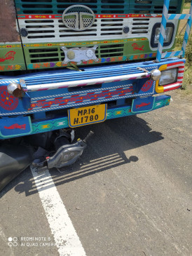 High speed truck hit the scooty couple High speed truck hit the scooty couple