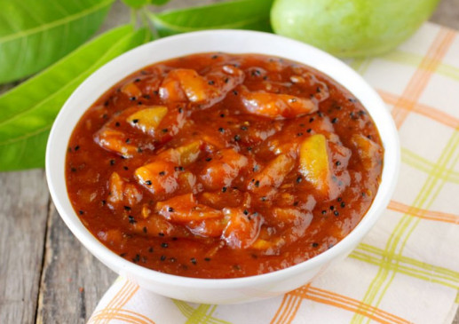 Mango Dish: सब्जी का ना करें इंतजार आम से बनाएं खट्टी मीठी- लौंजी