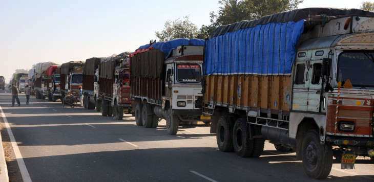  चेकपोस्ट पर ट्रकों को रोके जाने से अंतर्राज्यीय परिवहन में बाधा : एआईएमटीसी 