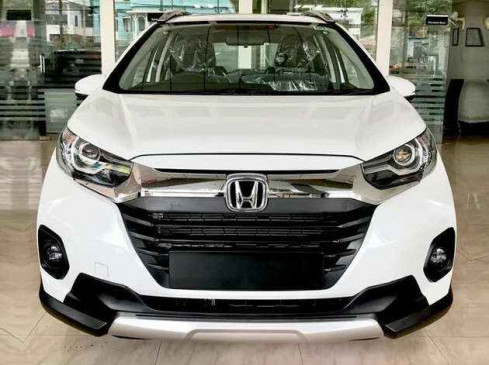 क्रॉसओवर एसयूवी: Honda WR-V फेसलिफ्ट की तस्वीरें हुई लीक, जल्द हो सकती है लॉन्च क्रॉसओवर एसयूवी: Honda WR-V फेसलिफ्ट की तस्वीरें हुई लीक, जल्द हो सकती है लॉन्च