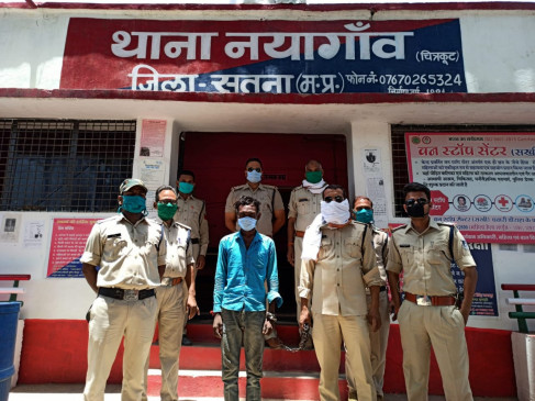 Reward dacoit of Lalit Patel gang arrested - running for 3 years