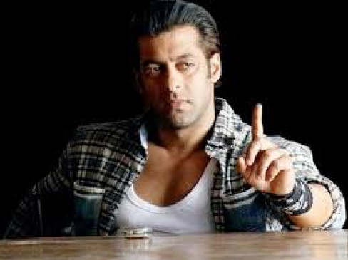 Salman Khan will distribute hand sanitizer to police personnel