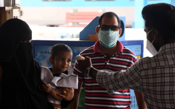 Coronavirus in India: बीते 24 घंटों में आए 12 हजार के करीब मामले, संक्रमित मरीजों की संख्या 3 लाख 20 हजार के पार Coronavirus in India: बीते 24 घंटों में आए 12 हजार के करीब मामले, संक्रमित मरीजों की संख्या 3 लाख 20 हजार के पार