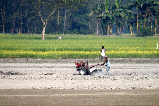  बिहार में मानसून मेहरबान, खेतों में उतरे किसान 