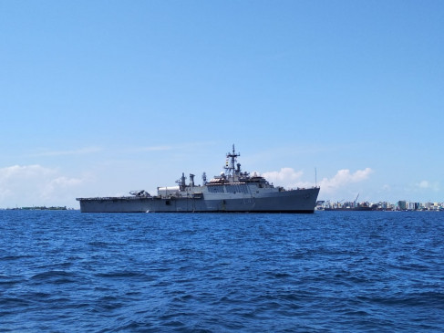  मालदीव में फंसे 700 भारतीयों को नौसेना तूतीकोरिन लेकर आई 