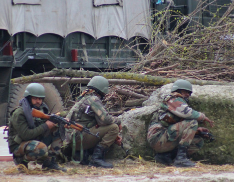  पाकिस्तान ने जम्मू-कश्मीर के कुपवाड़ा में एलओसी पर संघर्षविराम का उल्लंघन किया 