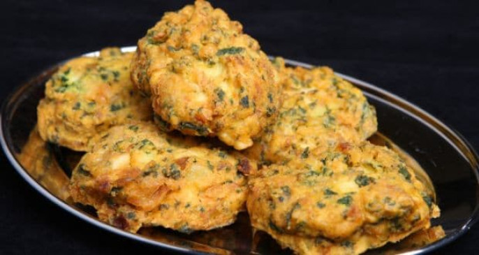 Healthy breakfast: सिर्फ एक चम्मच तेल से तैयार होता है पत्ता गोभी मुठिया, जानें रेसिपी Healthy breakfast: सिर्फ एक चम्मच तेल से तैयार होता है पत्ता गोभी मुठिया, जानें रेसिपी