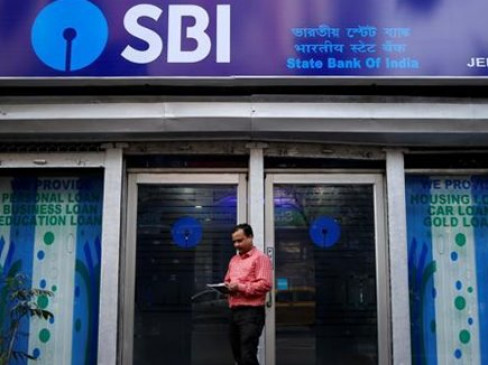 SBI ने बचत खाते पर ब्याज 0.05 फीसद, ICICI बैंक ने 0.25 फीसद घटाया