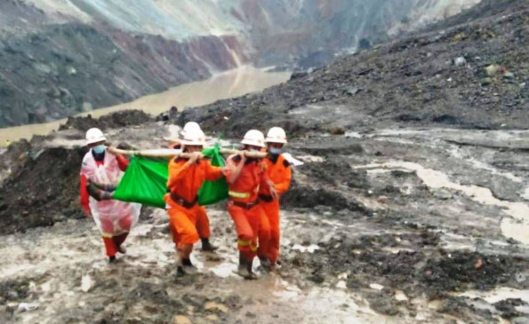 म्यांमार: जेड खदान में हुए भूस्खलन में अब तक 160 से ज्यादा की मौत, लापता लोगों की तलाश जारी म्यांमार: जेड खदान में हुए भूस्खलन में अब तक 160 से ज्यादा की मौत, लापता लोगों की तलाश जारी