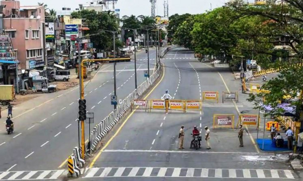 कोरोना संकट: देश में लॉकडाउन से बढ़ी बेरोजगारी, 24 % लोगों ने गंवाई नौकरी, हर पांचवे व्यक्ति में एक बेरोजगार कोरोना संकट: देश में लॉकडाउन से बढ़ी बेरोजगारी, 24 % लोगों ने गंवाई नौकरी, हर पांचवे व्यक्ति में एक बेरोजगार