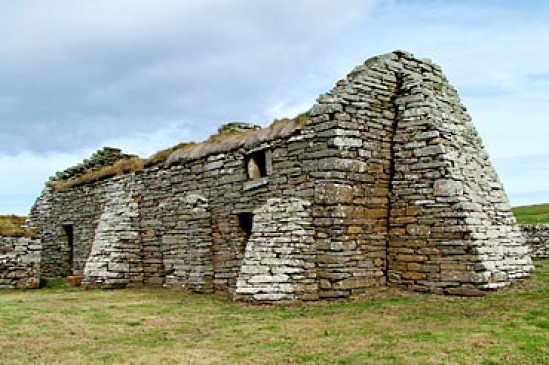 Mysterious island: स्कॉटलैंड का एक ऐसा रहस्यमयी आइलैंड जहां साल में सिर्फ एक दिन ही जाने की है इजाजत Mysterious island: स्कॉटलैंड का एक ऐसा रहस्यमयी आइलैंड जहां साल में सिर्फ एक दिन ही जाने की है इजाजत