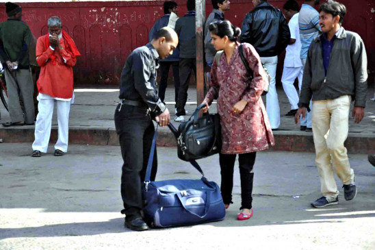 A fine of 10 thousand rupees for spitting betel leaf in Ahmedabad