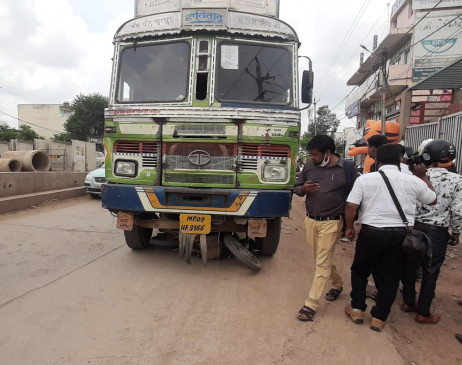 Bike rider dies after being hit by a high-speed truck entering the city in a no-entry