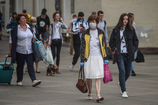 Corona cases in Russia cross 7.6 million