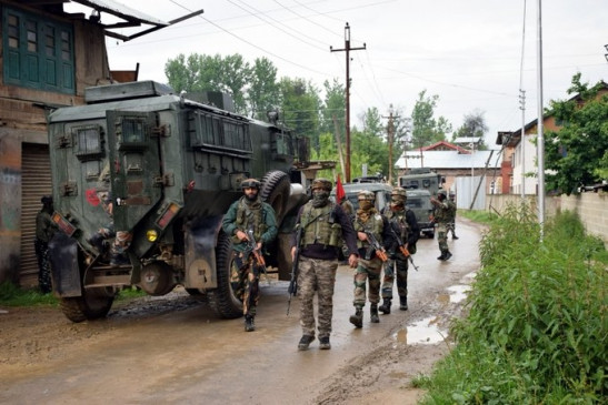  जम्मू-कश्मीर : पाकिस्तान ने फिर किया संघर्ष विराम का उल्लंघन 