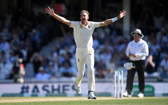  मैनचेस्टर टेस्ट : वोक्स-ब्रॉड की जोड़ी ने इंग्लैंड को जिताई सीरीज (राउंडअप) 