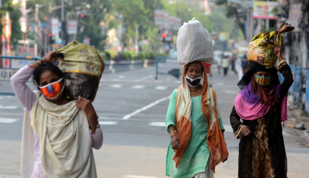 Migrants did not get entry into Bengal village, forced to live in tents in the forest