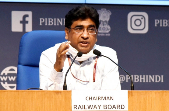 Only 5% trains will run on PPP model, Railways will operate 95%: Yadav