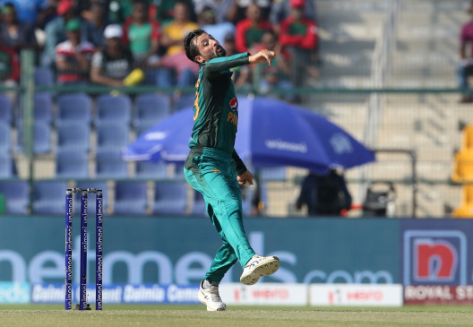  पाकिस्तान के गेंदबाज सलाइवा बैन के कारण इंग्लैंड में संघर्ष करेंगे : जुनैद 