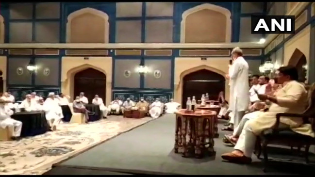 Rajasthan Politics: कैबिनेट बैठक में बोले गहलोत- धरना देने के लिए प्रधानमंत्री निवास जाना पड़े तो दिल्ली भी जाएंगे