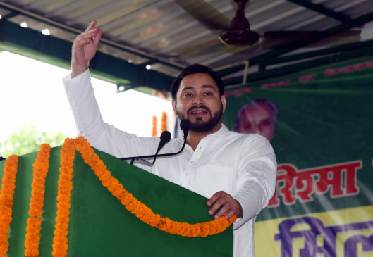 Ventilated hospital, Tejashwi and Congress asked questions in Bihar Chief Ministers residence