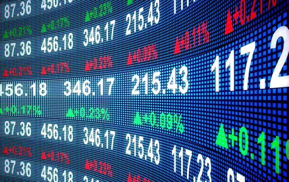 Share market: सेंसेक्स में 365 अंकों की बढ़त, निफ्टी 11,200 के पार बंद हुआ