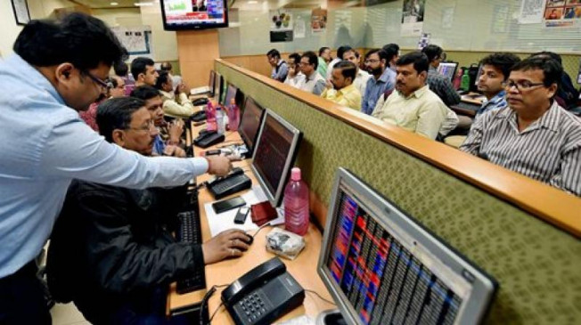 Closing Bell: शेयर बाजार में लगातार 5वें दिन गिरावट, सेंसेक्स 66 अंक गिरा, निफ्टी  11,132 पर बंद