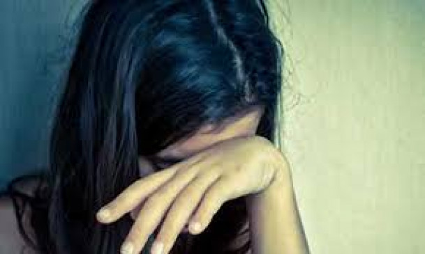 Father arrested for molesting his 10-year-old daughter