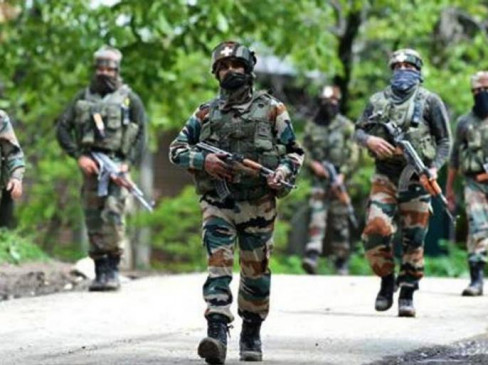 जम्मू-कश्मीर: बारामूला मुठभेड़ में एक आतंकी ढेर, एक सैन्य अधिकारी भी घायल
