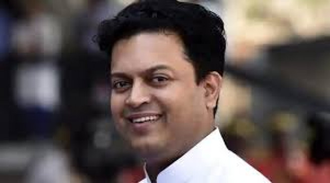 Submit report for starting a new medical college- Amit Deshmukh