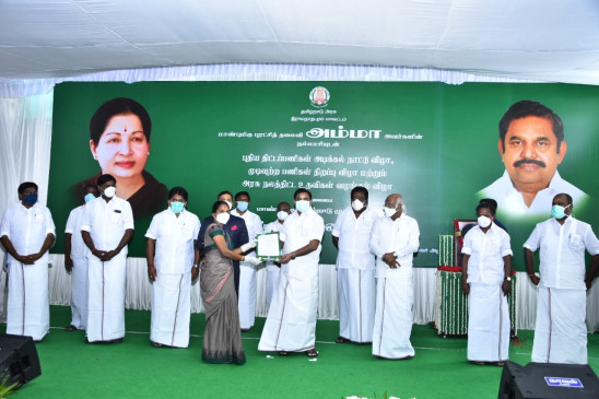  तमिलनाडु के मुख्यमंत्री ने गलवान में शहीद हुए पलानी की पत्नी को नौकरी दी 