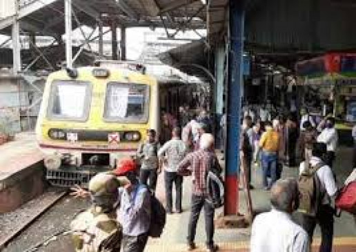 ढाई घंटे में बाद मुंबई के कुछ इलाकों में बिजली बहाल, सीएम उद्धव ने दिए जांच के आदेश ढाई घंटे में बाद मुंबई के कुछ इलाकों में बिजली बहाल, सीएम उद्धव ने दिए जांच के आदेश