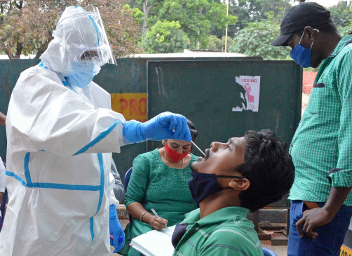 Corona cases cross 8 lakh in Karnataka