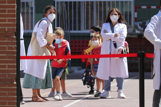 Covid-19 cases in Spain exceeded 1 million