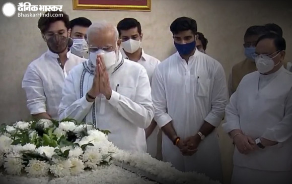 निधन: थोड़ी देर में रामविलास पासवान के पार्थिव शरीर को ले जाया जाएगा पटना, कल होगा अंतिम संस्कार