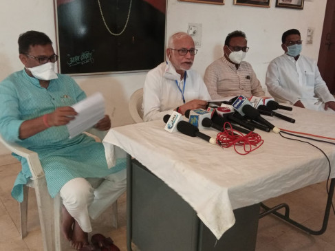 Deception in the name of crop insurance, closed gas subsidy secretly: Congress