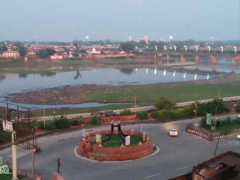 Kovid rules will be tightened in Taj city before the festive season