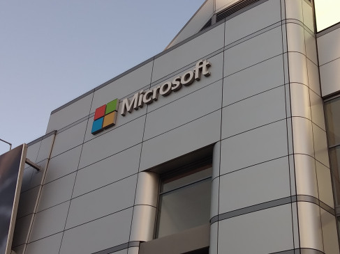 Microsoft blocks 1300 crore malicious emails in 2019