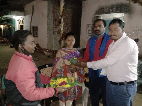 New attempt - school stopped, education did not stop, village youth started Mohalla class