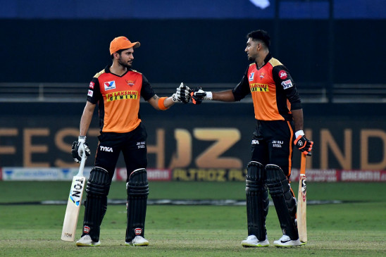 RR vs SRH : राजस्थान को 8 विकेट से हराकर टॉप 5 में हैदराबाद, प्लेऑफ की उम्मीदें कायम, मनीष और शंकर के अर्द्धशतक