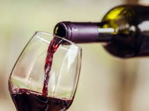 The Hotel-Restaurant Association protested the conditions for the supply of liquor in bar-hotels