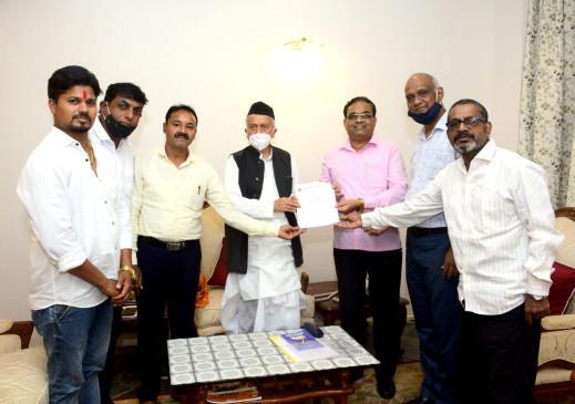Delegation of Parit-Dhobi community met Governor on the issue of reservation for Dhobi community