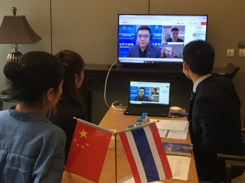 Online live marketing becomes popular in Chinese market