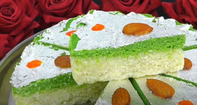 Sweet: बिना मावा और घी के घर पर बनाएं कोकोनट मलाई बर्फी, जानें रेसिपी