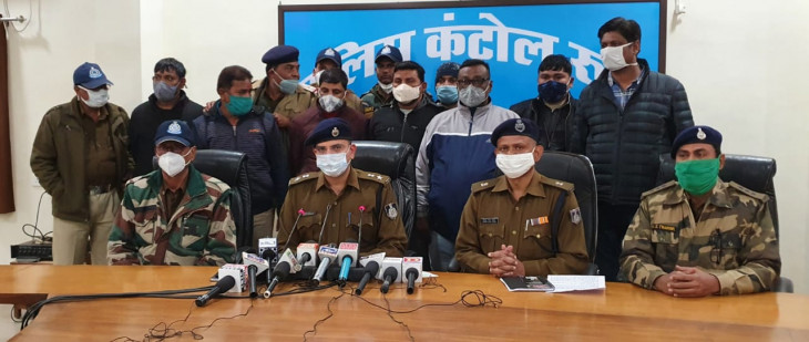 Accused of murdering mother-son arrested - Blind murder case revealed, accused worth Rs 10,000