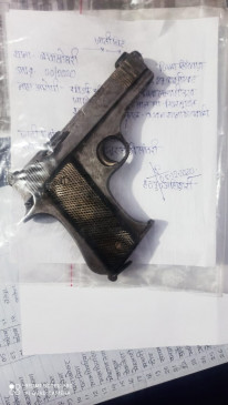 Bag full of money looted on pistol tip, four accused arrested