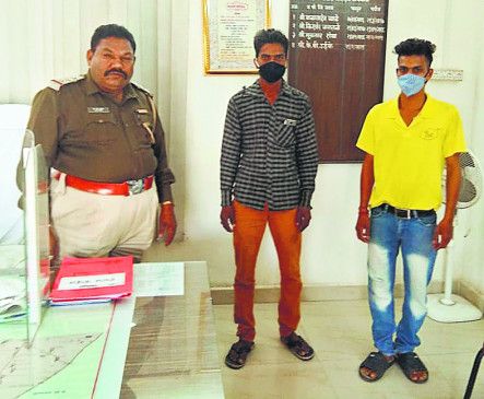 Cash of nine and a half thousand rupees found in ATM, deposited in police station