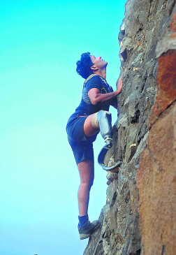Divyang is not weak, he also has the strength to conquer the summit of Everest