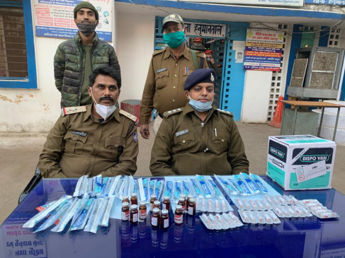 Fellows used to sell drugs with drugs - more than 50 drug injections were caught